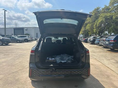 New 2026 Volkswagen Tiguan SE R-Line FWD image 41