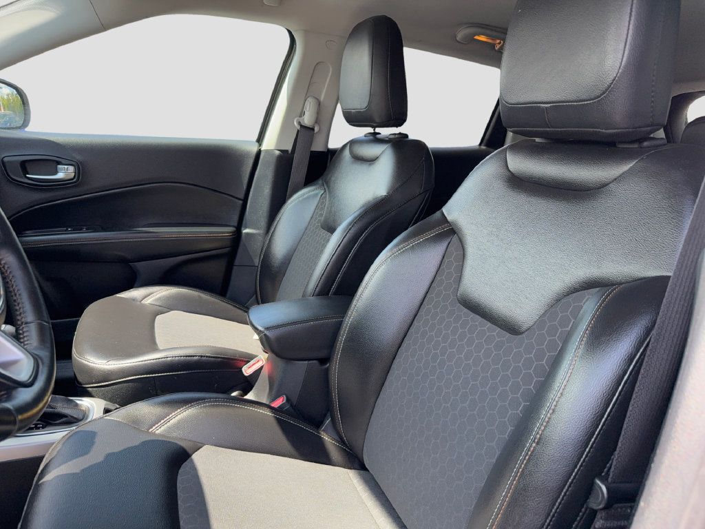 Used 2018 Jeep Compass Latitude w/ Popular Equipment Group AWD/4WD image 12