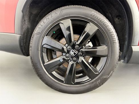 Used 2025 Honda Pilot Black Edition image 31