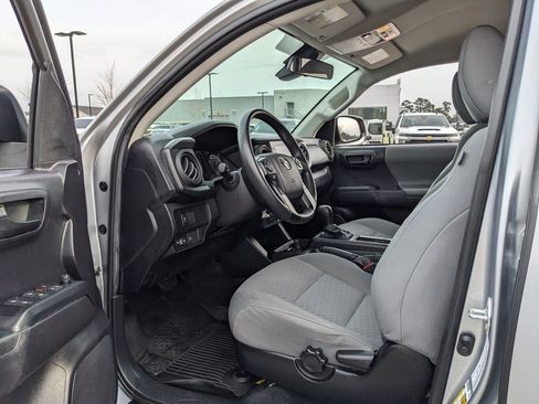 Used 2021 Toyota Tacoma SR image 33