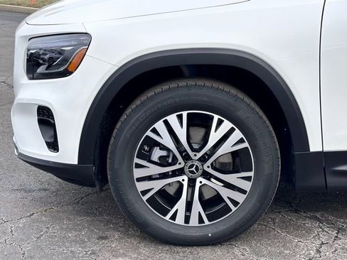 New 2026 Mercedes-Benz GLB 250 4MATIC image 7