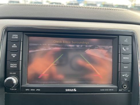 Used 2011 Jeep Grand Cherokee Overland image 18