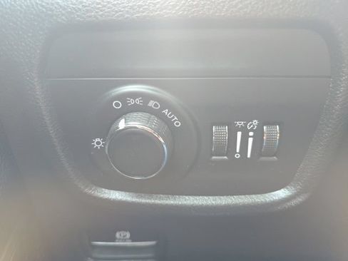 Certified 2024 Jeep Grand Cherokee Altitude AWD/4WD image 12