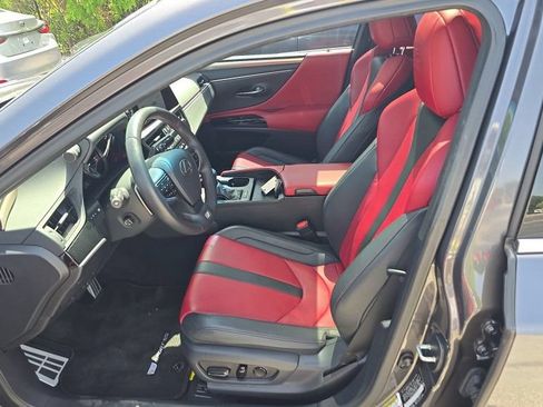 Used 2023 Lexus ES 350 F Sport w/ Accessory Package (Z2) FWD image 4