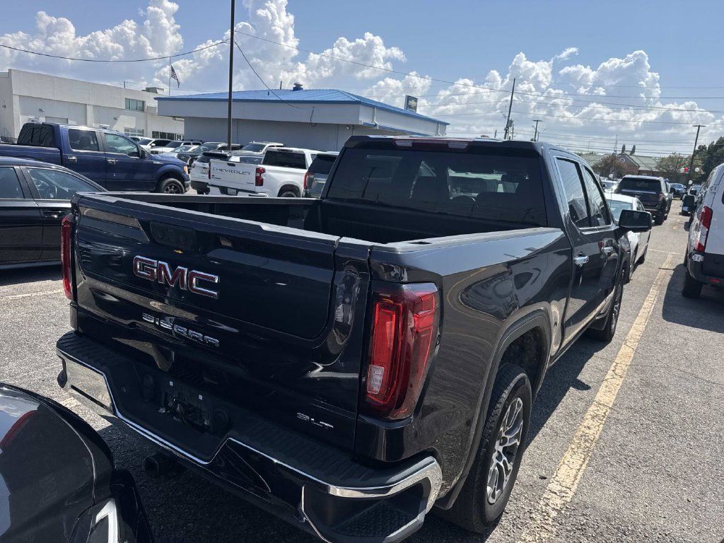 Used 2025 GMC Sierra 1500 SLT RWD image 15