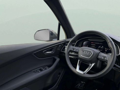 Certified 2025 Audi Q7 3.0T Premium Plus w/ Premium Plus Package AWD/4WD image 12