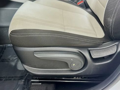 Certified 2023 Hyundai Venue SEL w/ Cargo Package FWD image 16