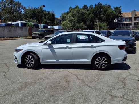 Used 2026 Volkswagen Jetta S FWD image 4