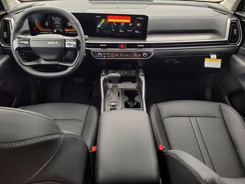 New 2026 Kia Sorento S w/ S Panoramic Sunroof Package FWD image 15