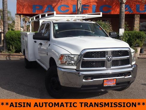 Used 2015 RAM 3500 Tradesman w/ Chrome Appearance Group image 2