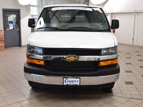 Used 2025 Chevrolet Express 3500 LT w/ LT Preferred Equipment Group RWD image 2
