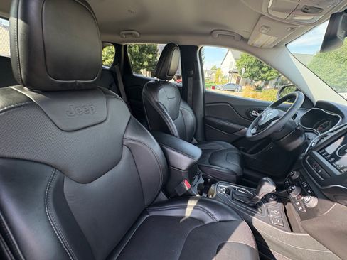 Used 2022 Jeep Cherokee Latitude Lux AWD/4WD image 19