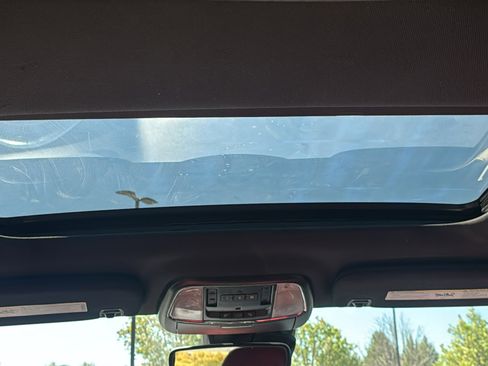 Used 2018 Dodge Durango R/T w/ Technology Group image 20