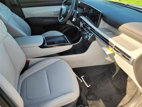 New 2025 Hyundai Tucson SEL image 15