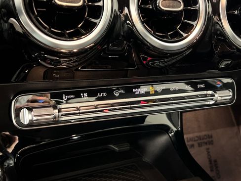 Used 2019 Mercedes-Benz A 220 4MATIC image 20