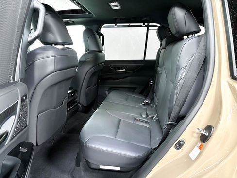 New 2025 Lexus LX 700h Overtrail image 7