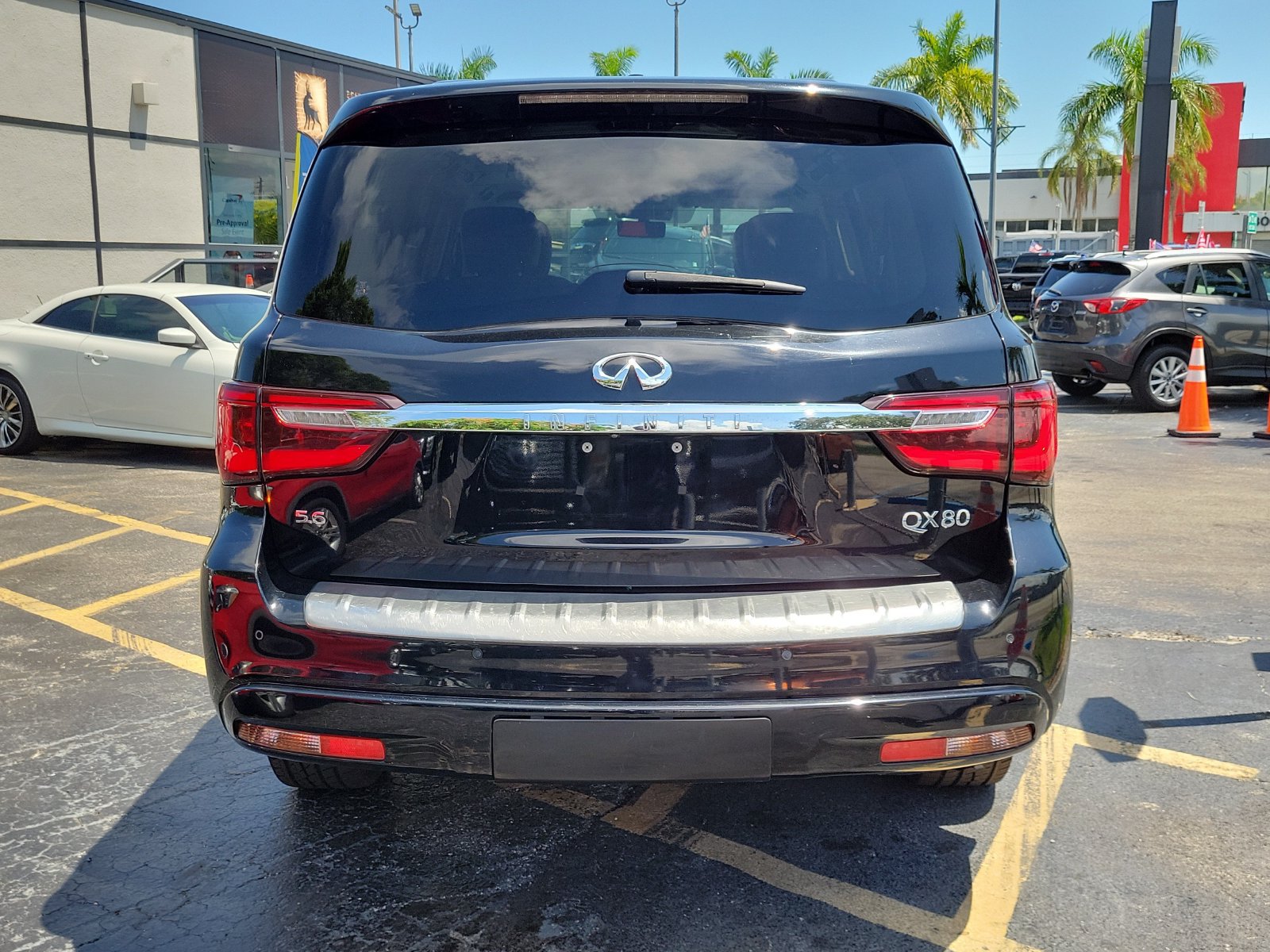 Used 2020 INFINITI QX80 Luxe w/ Proassist Package RWD image 5