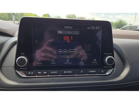 Used 2023 Nissan Rogue SV w/ SV Premium Package FWD image 33