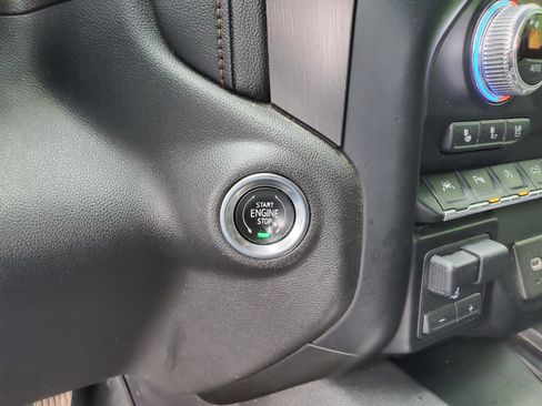 Used 2019 GMC Sierra 1500 AT4 w/ AT4 Premium Package AWD/4WD image 24