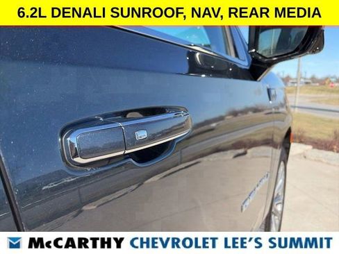 Used 2021 GMC Yukon Denali w/ Denali Premium Package image 28