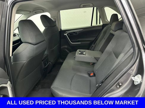 Used 2022 Toyota RAV4 LE AWD/4WD image 20