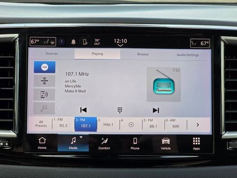 Used 2023 Chrysler Pacifica Touring-L FWD image 29