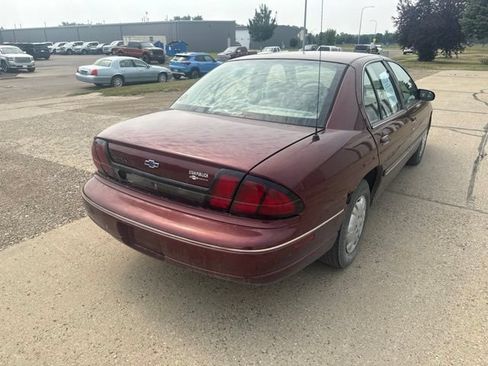 Used 2001 Chevrolet Lumina w/ Preferred Equipment Group FWD image 10