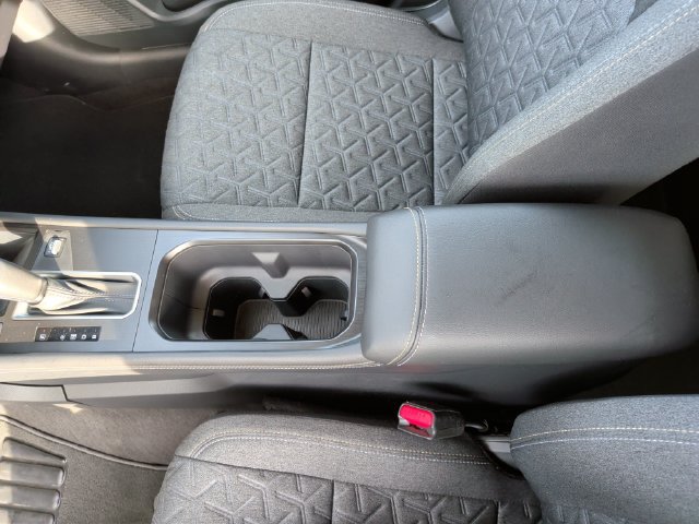 Used 2025 Nissan Kicks SV AWD/4WD image 20