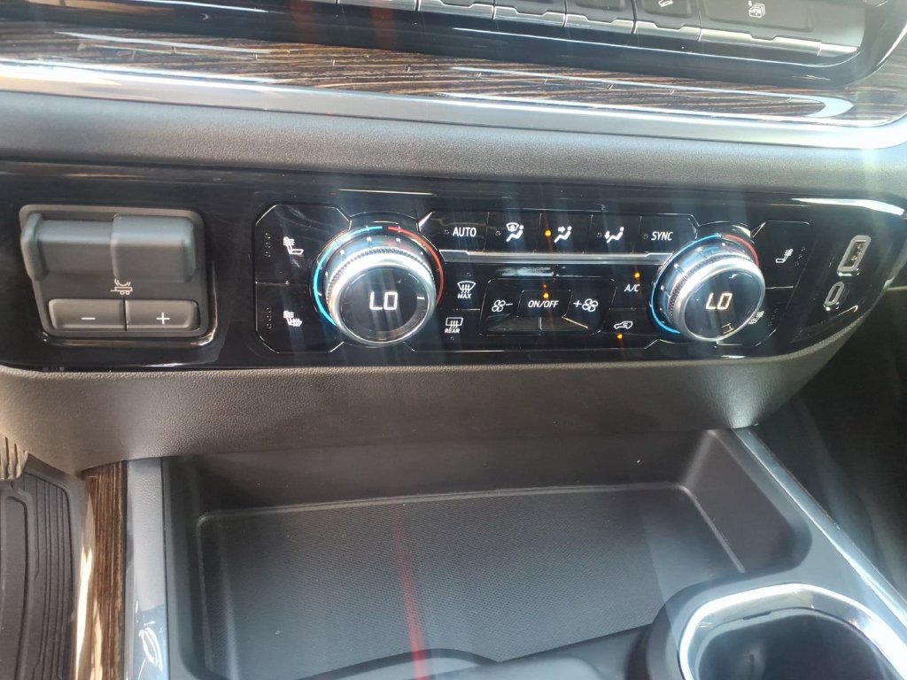 Used 2024 GMC Sierra 1500 Elevation w/ Elevation Premium Package AWD/4WD image 29