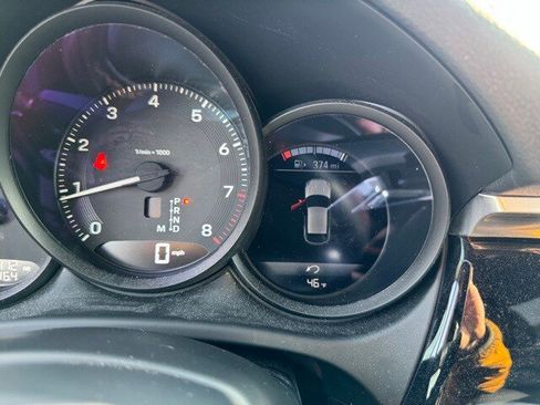 Used 2022 Porsche Macan image 29