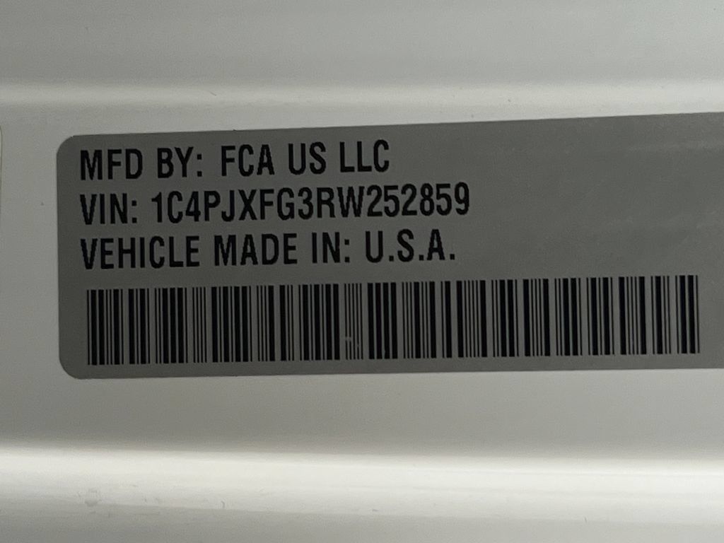 Used 2024 Jeep Wrangler Unlimited Rubicon AWD/4WD image 75