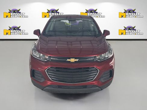 Used 2021 Chevrolet Trax LS w/ Tint and Cruise Package FWD image 2