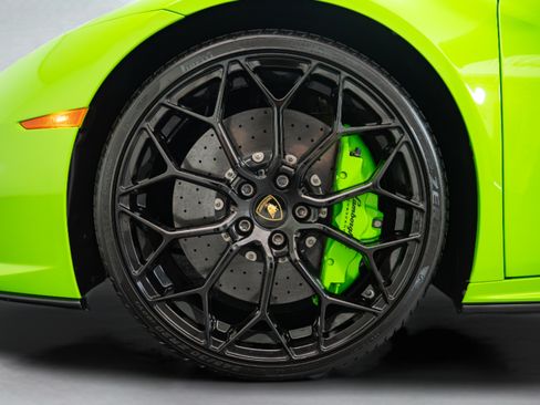 Used 2020 Lamborghini Huracan EVO AWD/4WD image 22