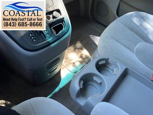 Used 2006 Kia Sedona LX FWD image 35
