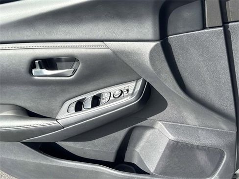 Certified 2024 Nissan Sentra SV image 21