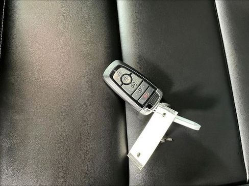 Used 2023 Ford Explorer XLT w/ Equipment Group 202A image 10