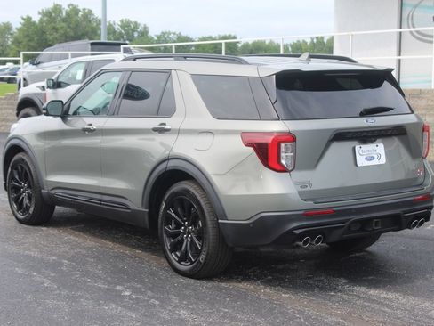 Used 2020 Ford Explorer ST w/ Premium Technology Package AWD/4WD image 3