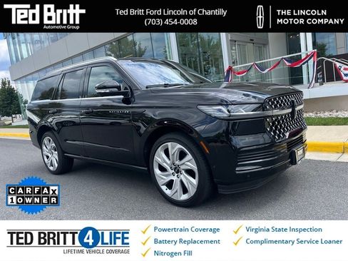 Used 2025 Lincoln Navigator Black Label AWD/4WD image 1