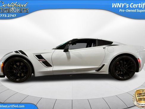 Used 2019 Chevrolet Corvette Grand Sport RWD image 9