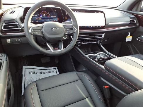 New 2026 Chevrolet Traverse Z71 w/ Driver Confidence Package image 17