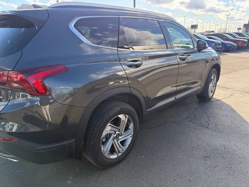 Used 2023 Hyundai Santa Fe SEL w/ Cargo Package image 4