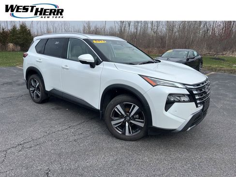 Used 2024 Nissan Rogue SL w/ SL Premium Package image 1