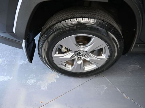 Certified 2022 Toyota RAV4 XLE image 21