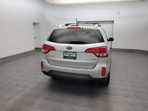Used 2015 Kia Sorento LX FWD image 7