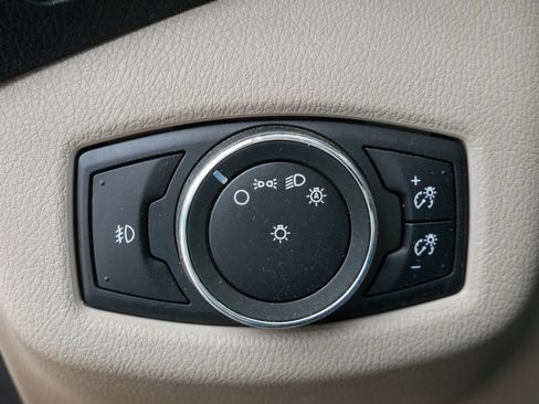 Certified 2017 Ford Transit Connect Titanium FWD image 19