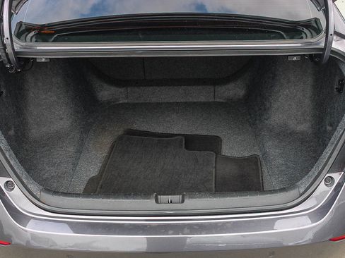 Used 2021 Honda Accord EX-L image 26