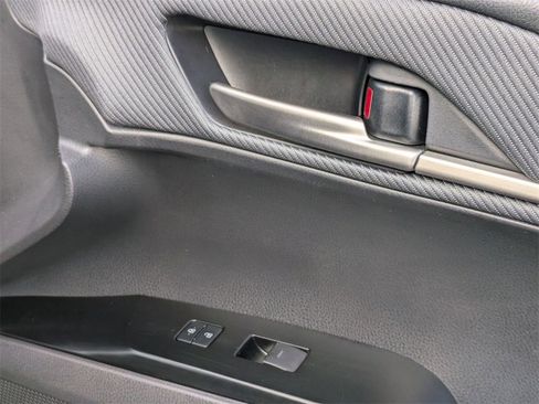 Used 2025 Toyota Camry SE image 34