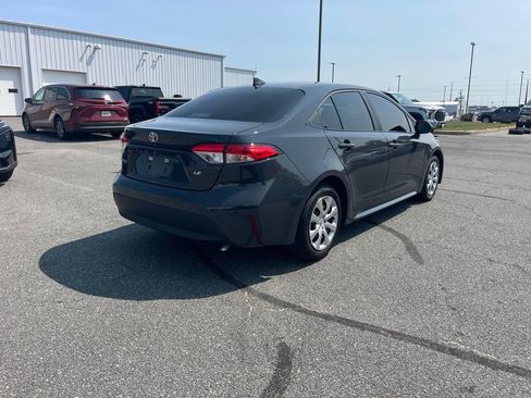 Used 2025 Toyota Corolla LE FWD image 5