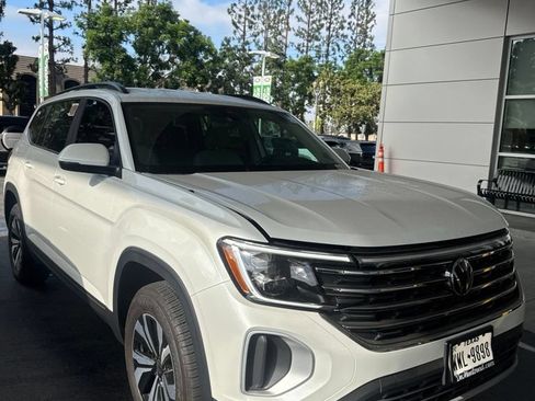 Used 2026 Volkswagen Atlas SE FWD image 7
