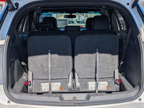 Used 2015 Ford Explorer XLT w/ Equipment Group 202B image 24